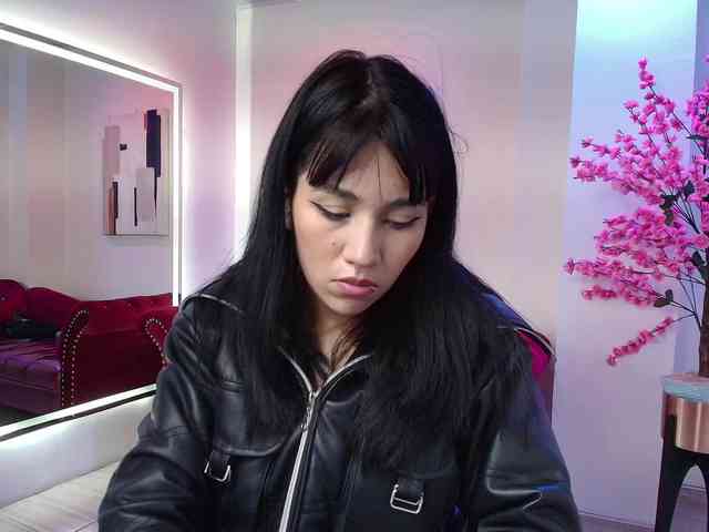 leia-queens webcam