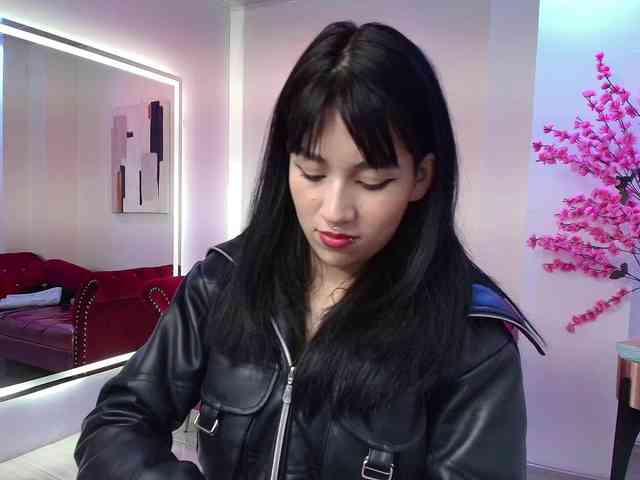 leia-queens webcam