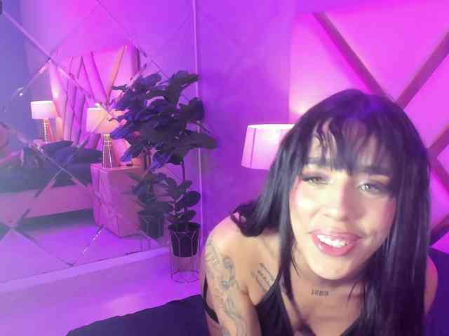 VioletaSteele webcam