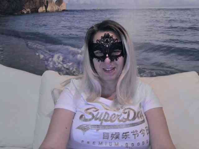 Evy-Desire webcam