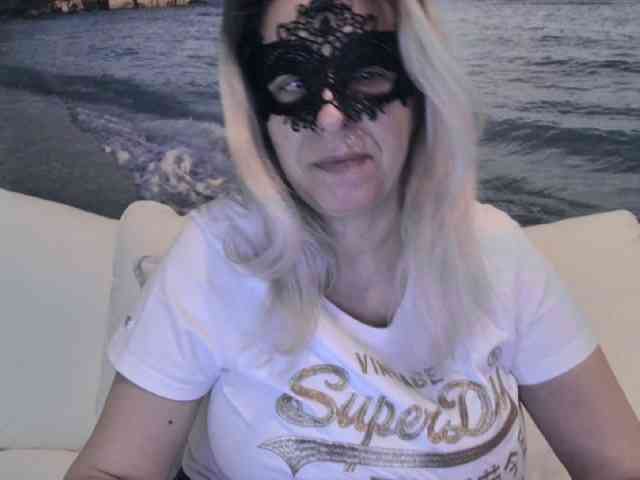 Evy-Desire webcam