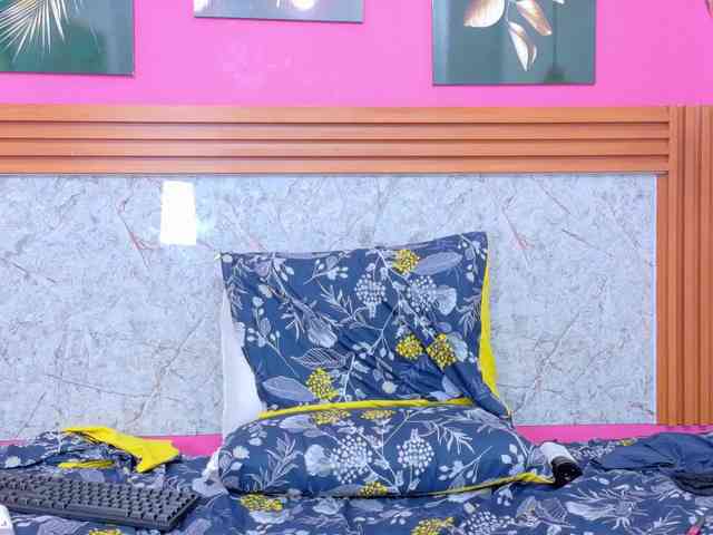 matureandhorny webcam