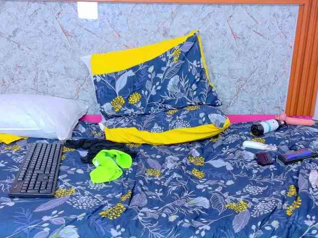 matureandhorny webcam