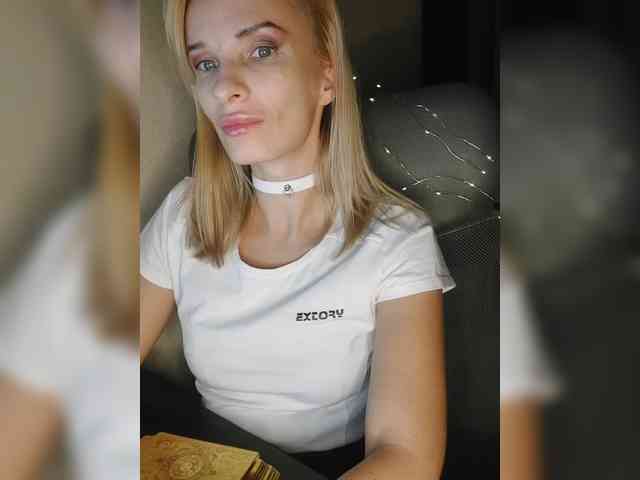 WickedWycche webcam