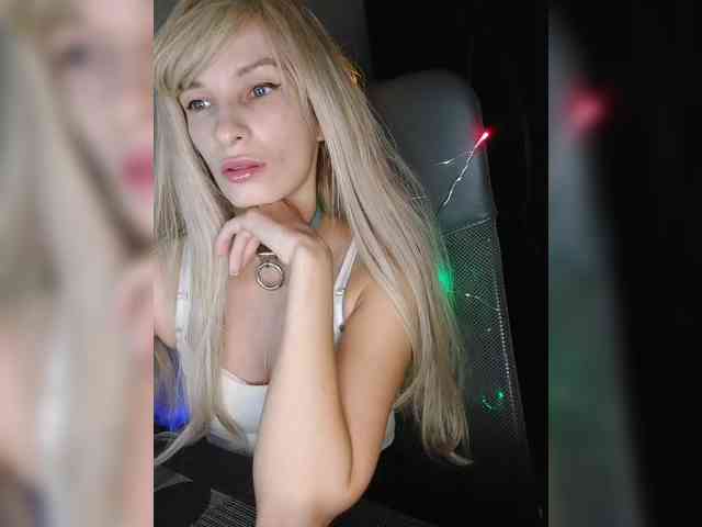 WickedWycche webcam