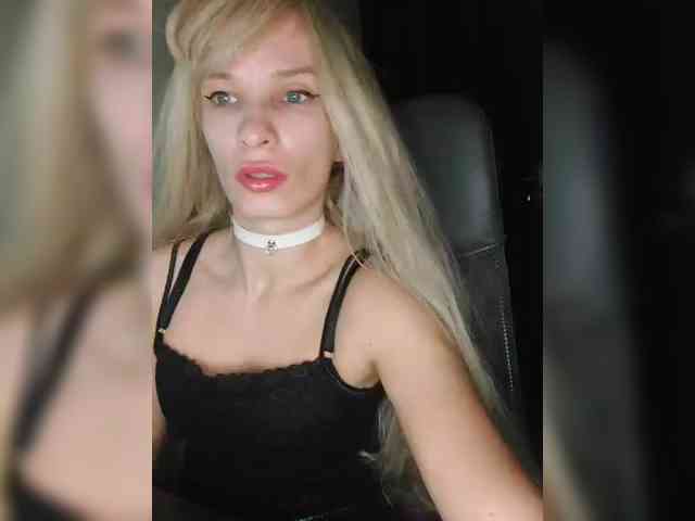 WickedWycche webcam