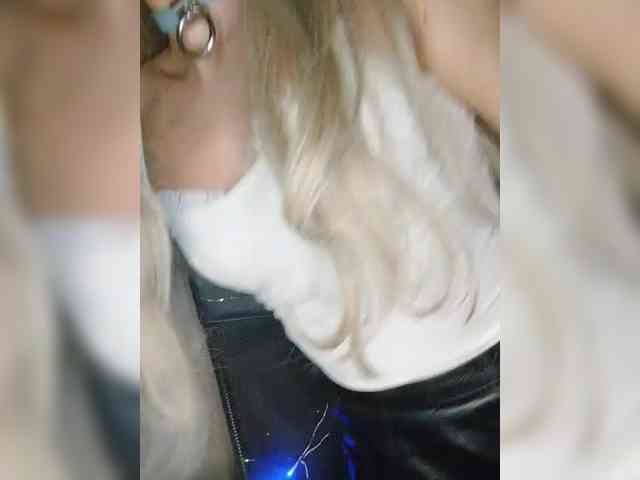 WickedWycche webcam