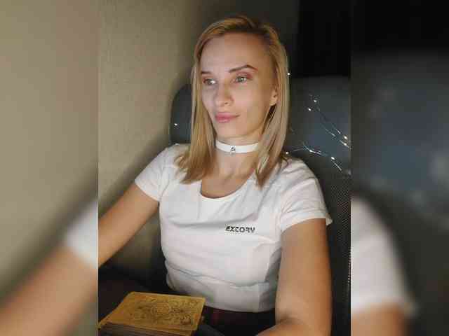 WickedWycche webcam