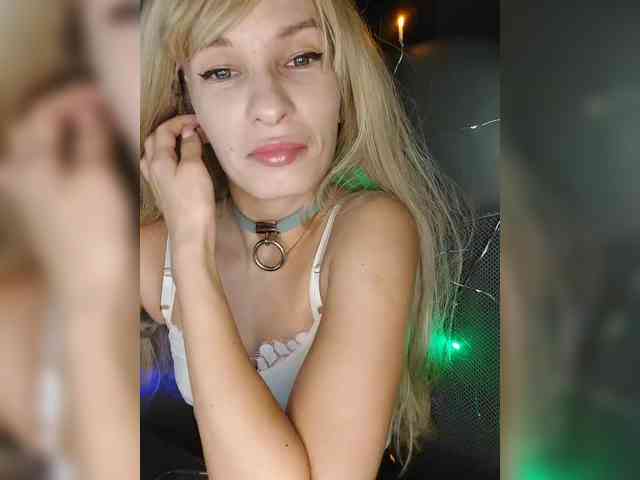 WickedWycche webcam