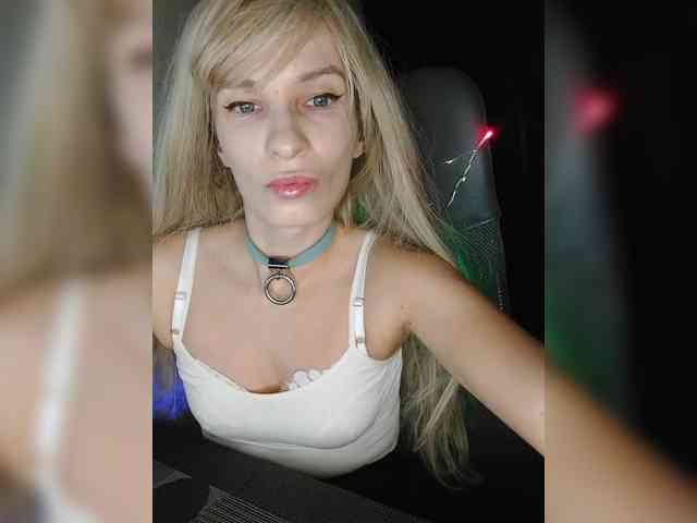 WickedWycche webcam