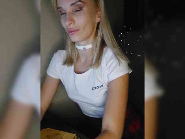 WickedWycche webcam