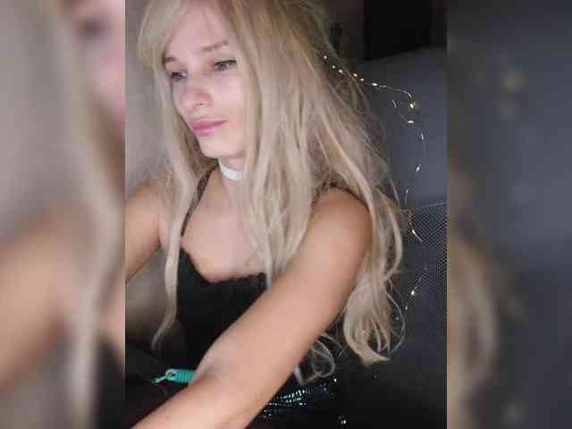 WickedWycche webcam