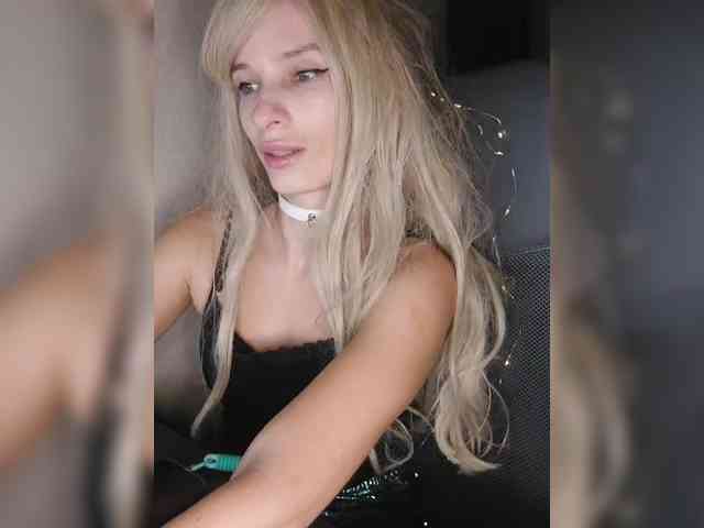 WickedWycche webcam