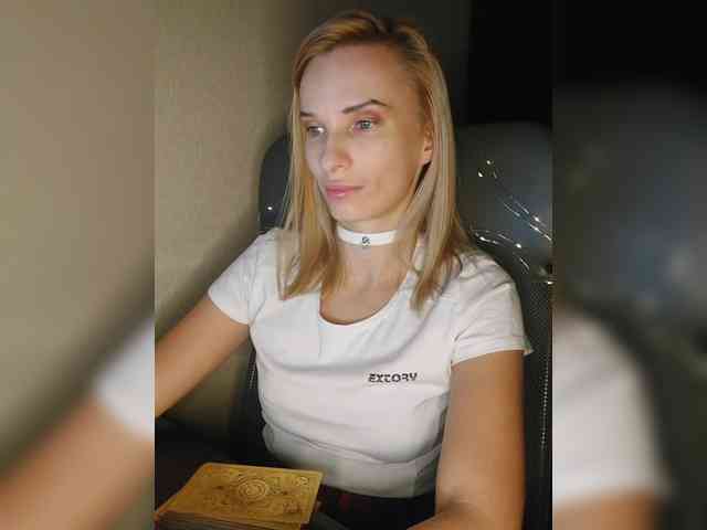 WickedWycche webcam