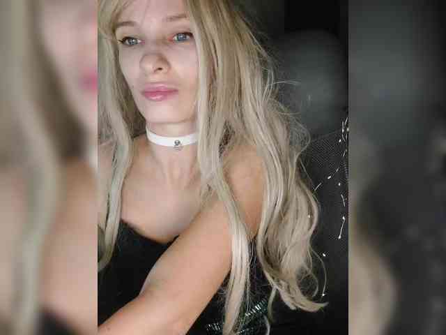 WickedWycche webcam
