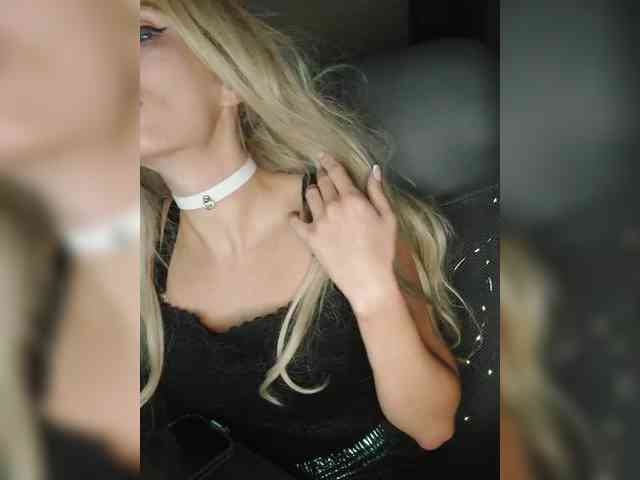 WickedWycche webcam