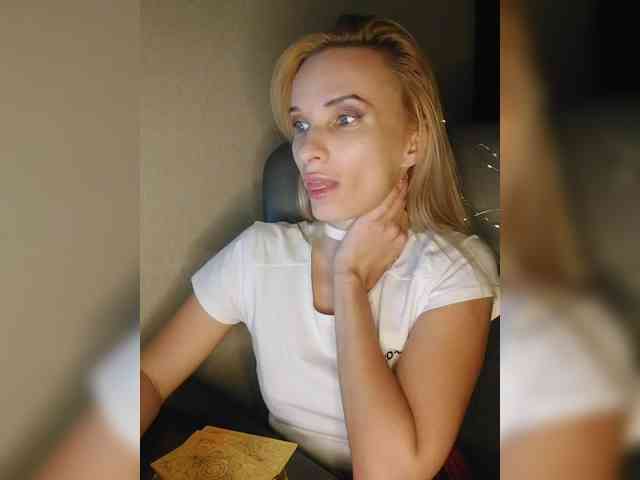 WickedWycche webcam