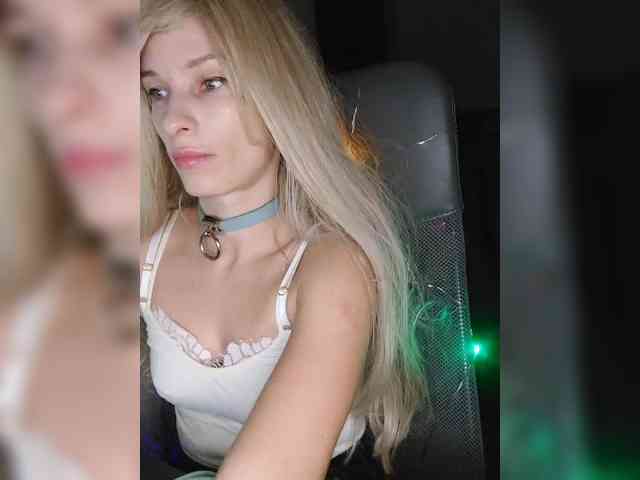 WickedWycche webcam