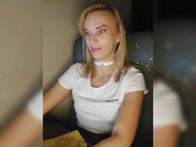 WickedWycche webcam