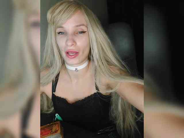 WickedWycche webcam