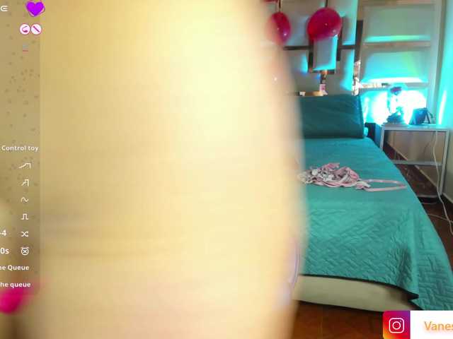 vanesaa-mejia's BongaCams show and profile