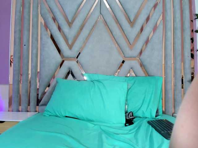 vanesaa-mejia's BongaCams show and profile