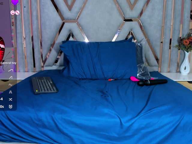 vanesaa-mejia's BongaCams show and profile