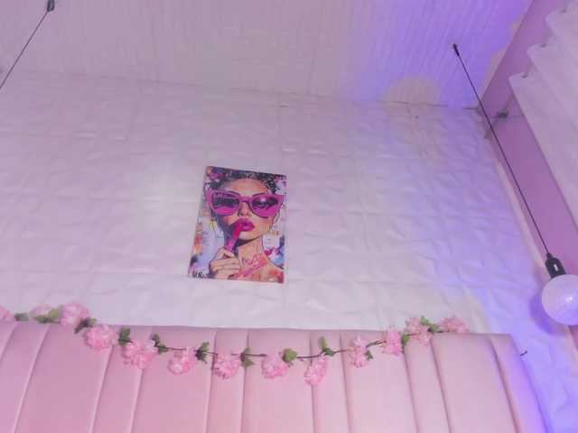 helenn-diaz's BongaCams show and profile