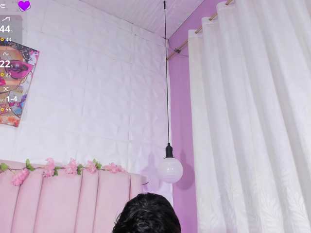 helenn-diaz's BongaCams show and profile