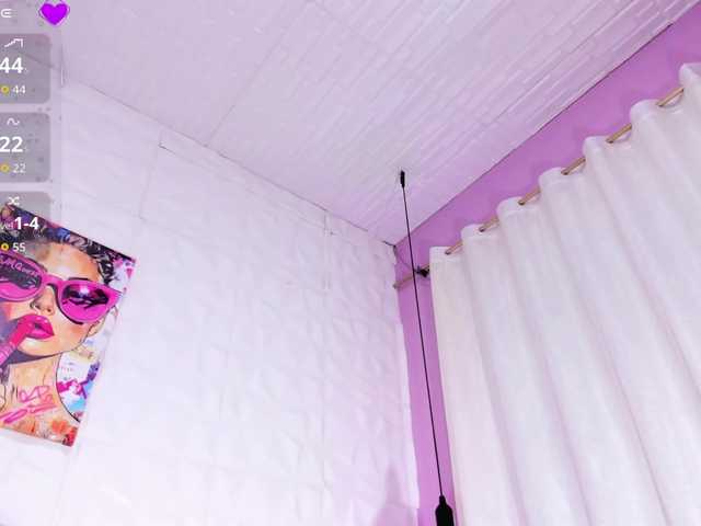 helenn-diaz's BongaCams show and profile