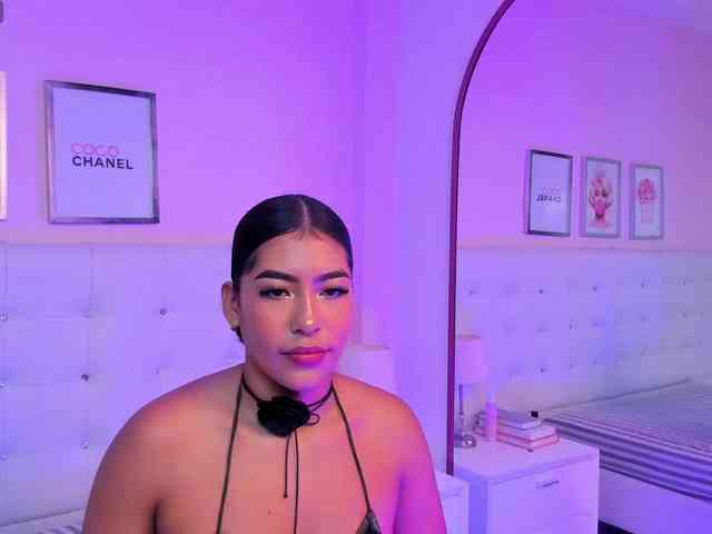 YunnyFox webcam