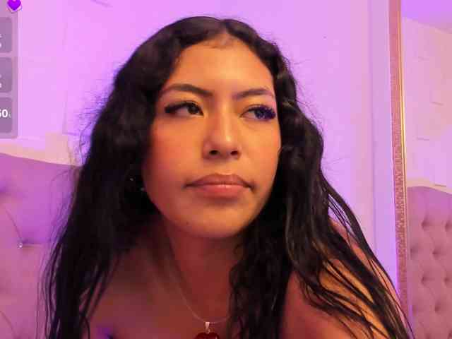 YunnyFox webcam