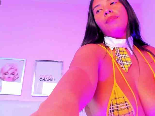 AndreaNavas webcam