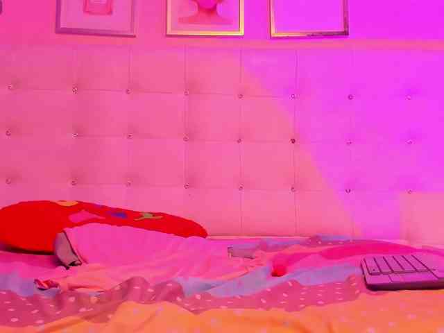 AndreaNavas webcam