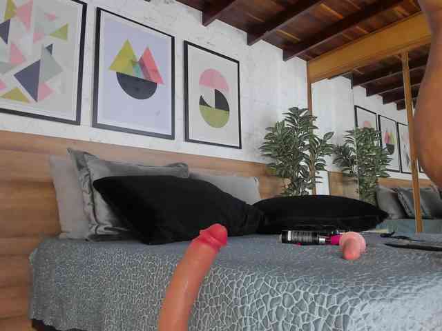 VioletaRossi webcam