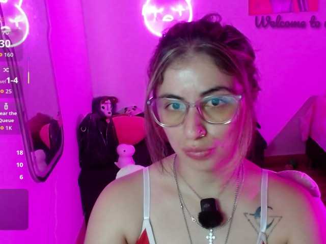 Valengigi's BongaCams show and profile