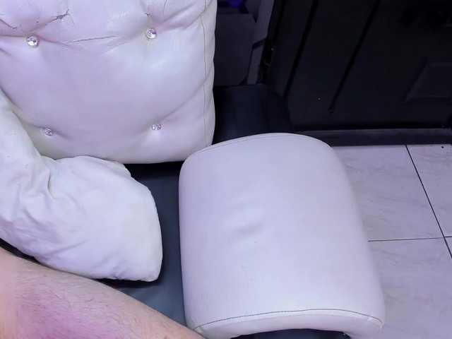 Daring-Latinavip's BongaCams show and profile