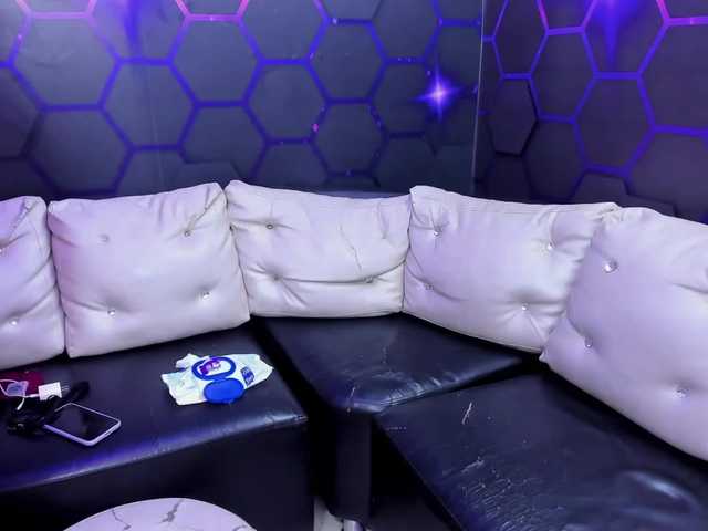 Daring-Latinavip's BongaCams show and profile