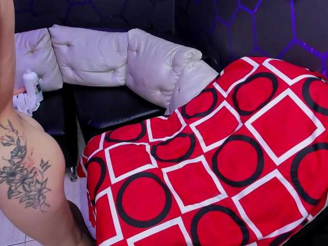 Daring-Latinavip's BongaCams show and profile