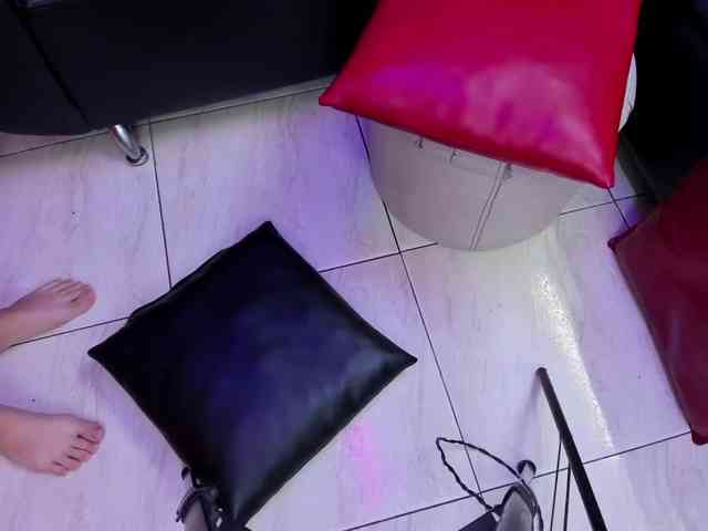 Daring-Latinavip webcam