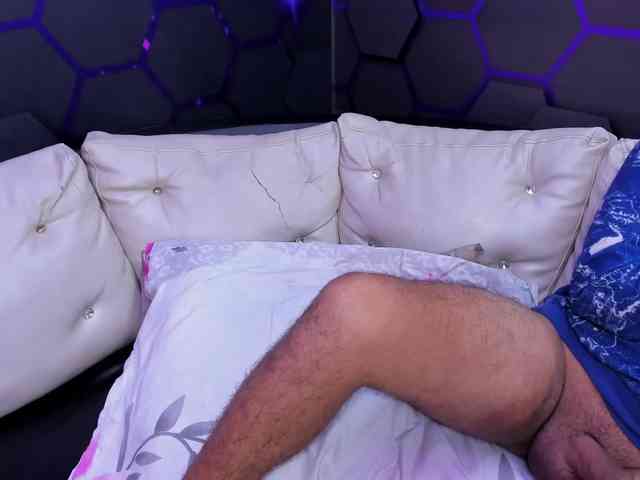 Daring-Latinavip webcam