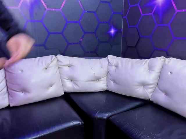 Daring-Latinavip webcam