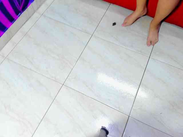 Daring-Latinavip webcam