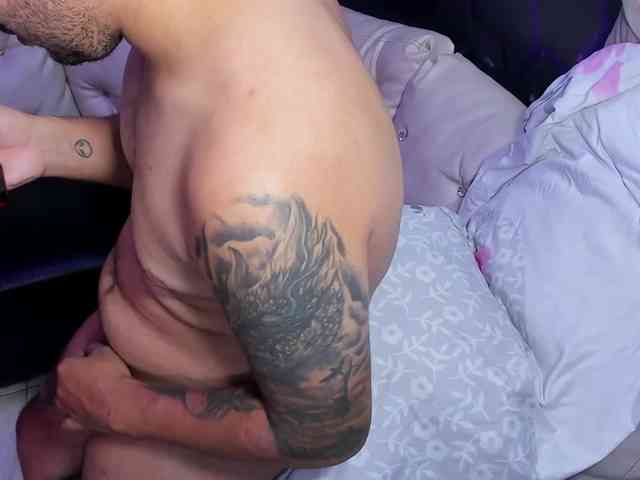 Daring-Latinavip webcam