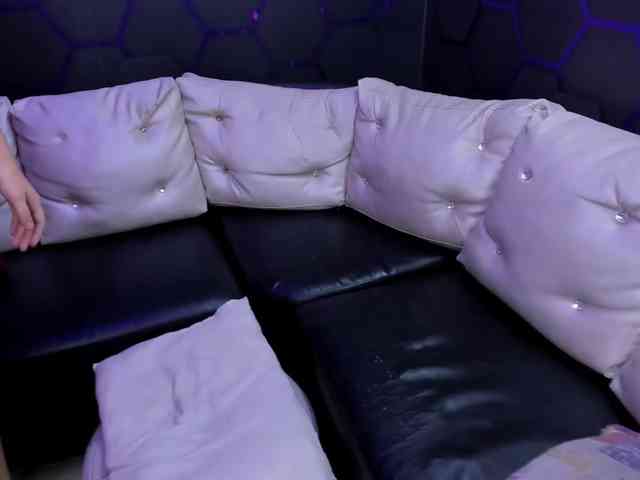 Daring-Latinavip webcam