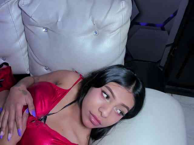 Daring-Latinavip webcam