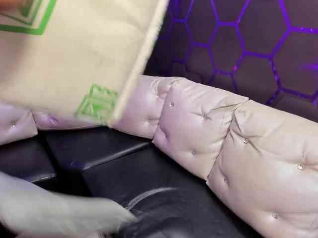 Daring-Latinavip webcam