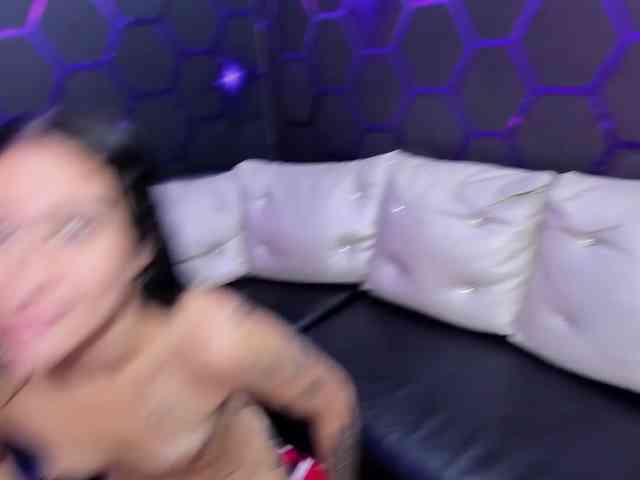 Daring-Latinavip webcam