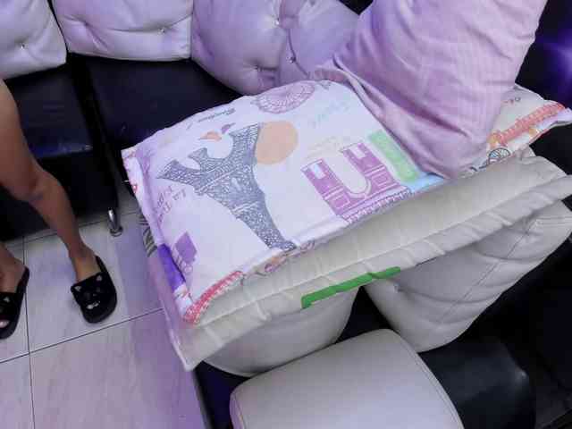 Daring-Latinavip webcam