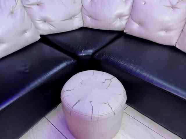 Daring-Latinavip webcam